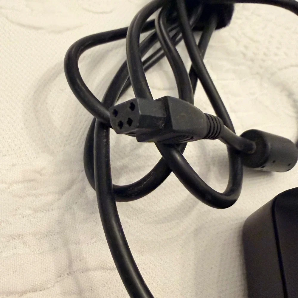 Sony AC-FD002 AC Adapter 14.5V 6900mA Power Supply for KLV-23HR1 TV